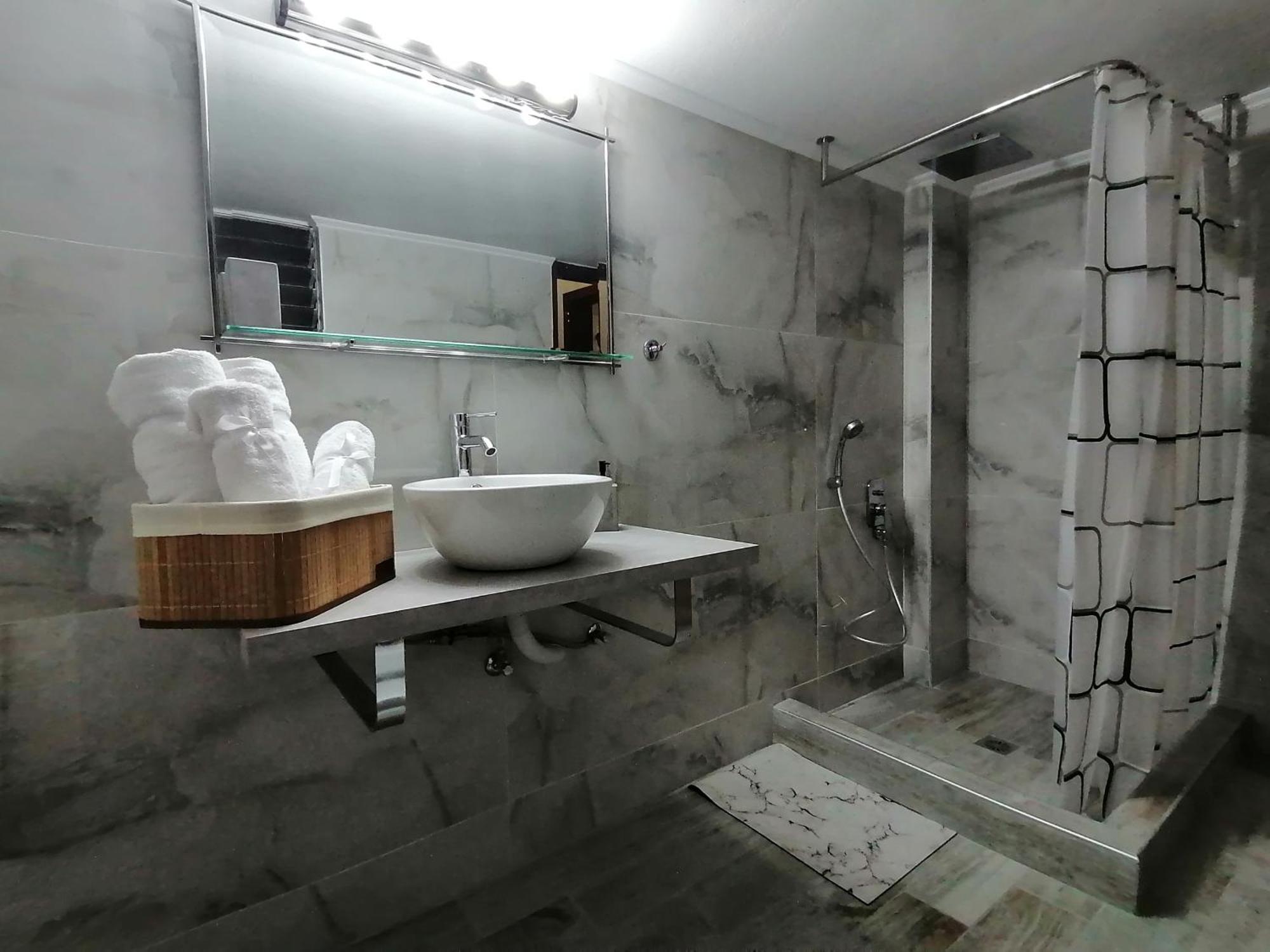 Anastasia'S Apartment Λαυριο Lávrion المظهر الخارجي الصورة